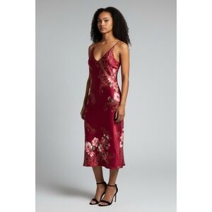 Vtg CALAFORNIA Dynasty Size Small Red Floral Satin MIDI Fitted Slip‎ Dress